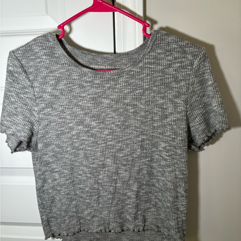 american eagle top gray top size L